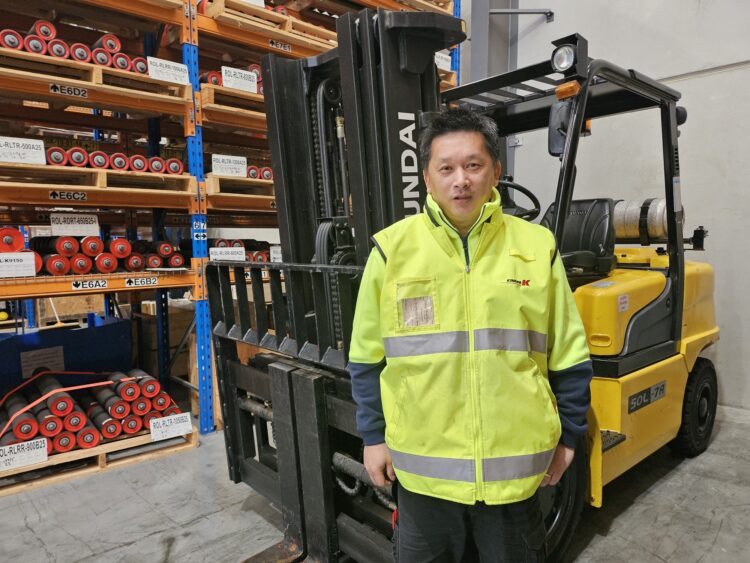 Kinder Team - Warehouse